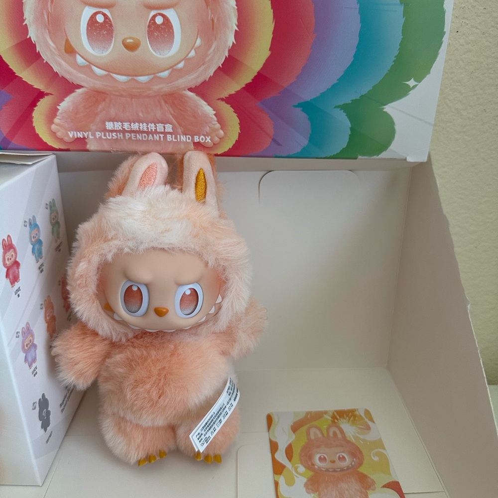 POP MART Labubu Happiness
